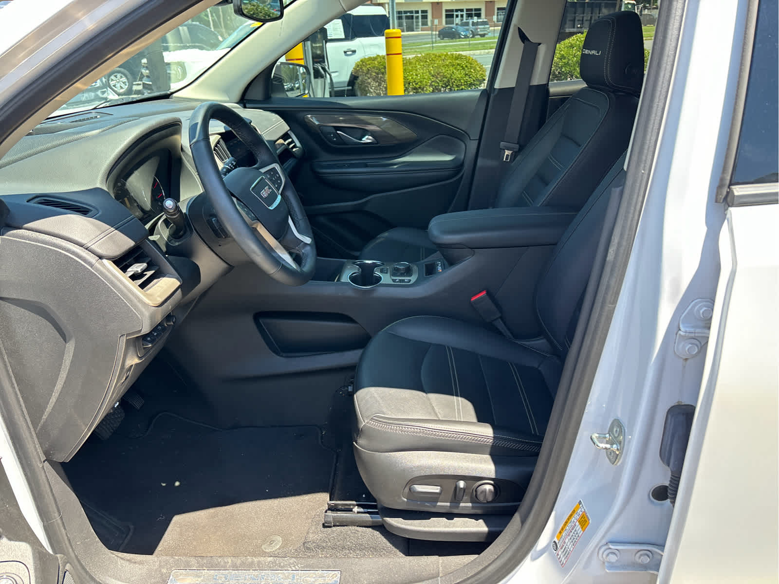 2023 GMC Terrain Denali