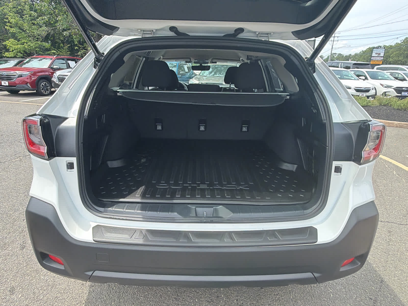2025 Subaru Outback Premium