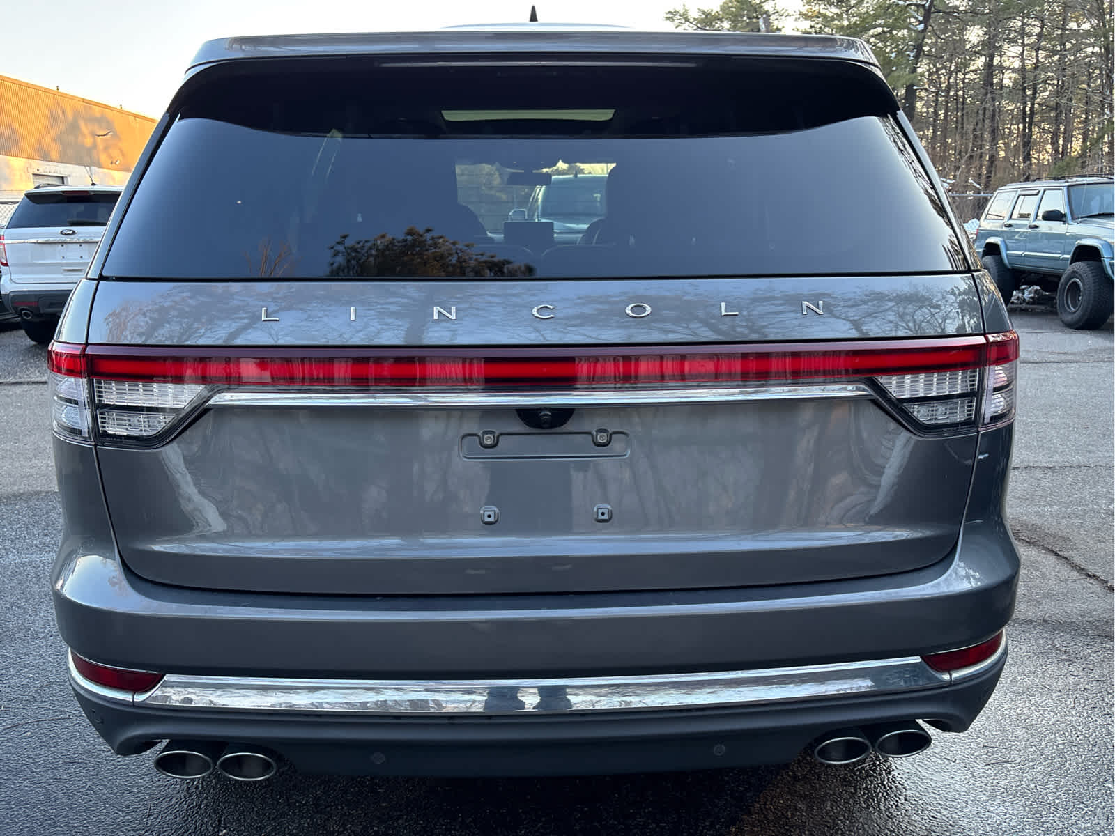 2022 Lincoln Aviator Standard