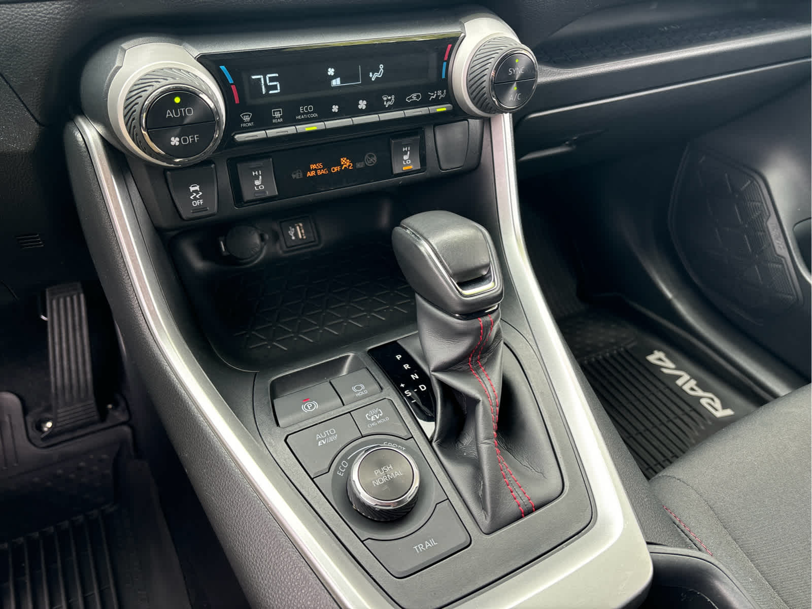 2023 Toyota RAV4 Prime SE