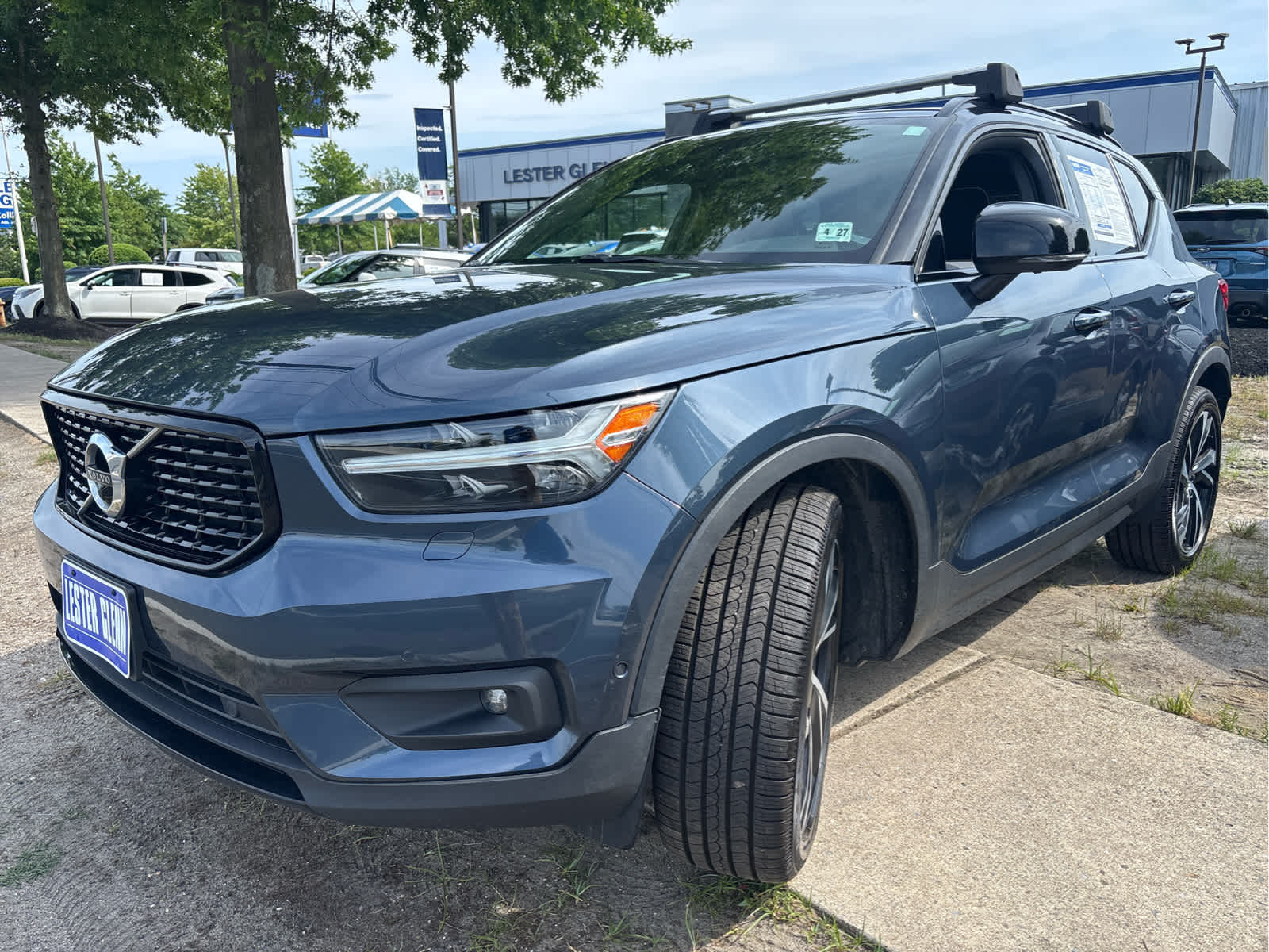 2022 Volvo XC40 R-Design