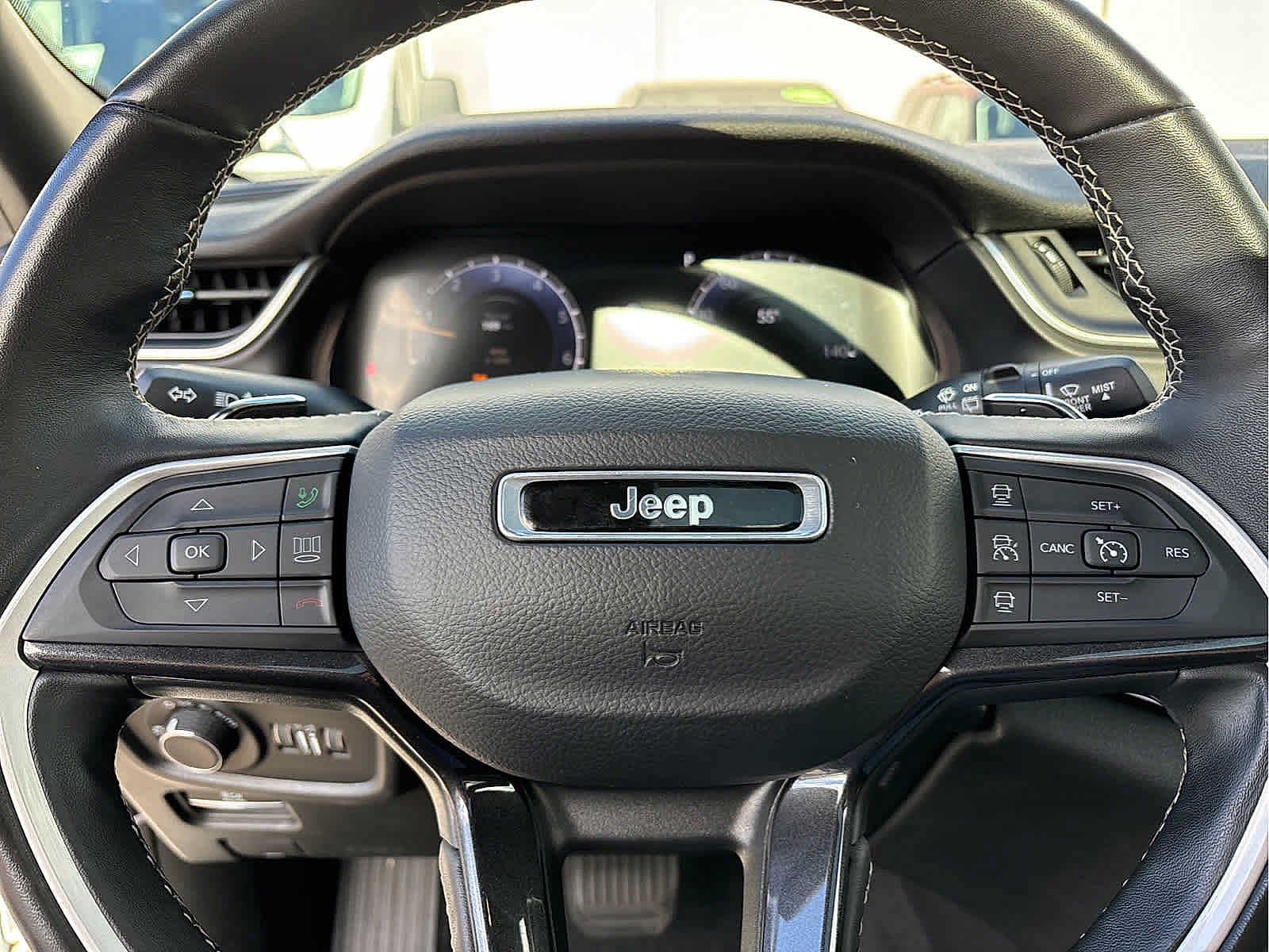 2022 Jeep Grand Cherokee Altitude