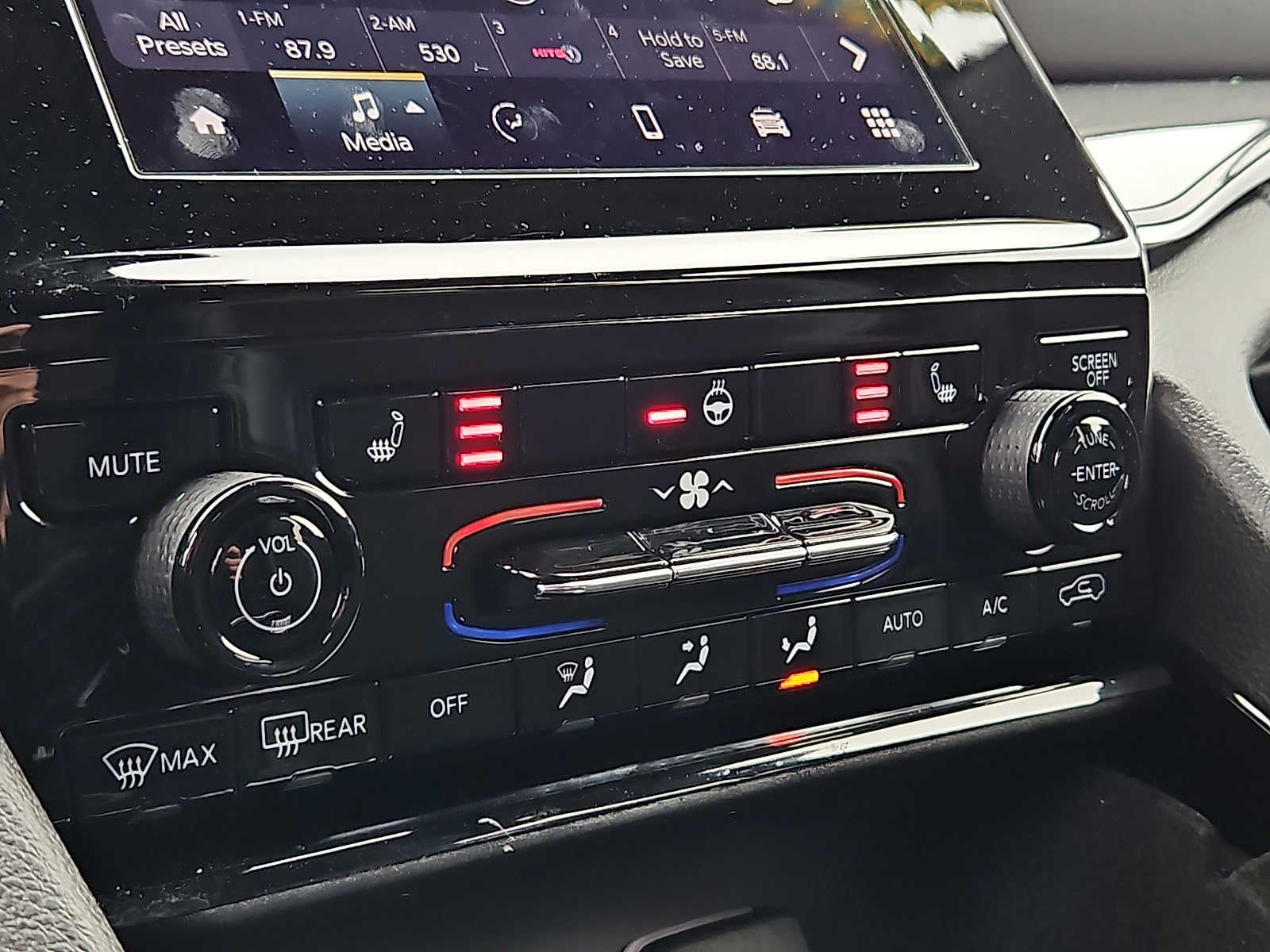 2022 Jeep Grand Cherokee Altitude