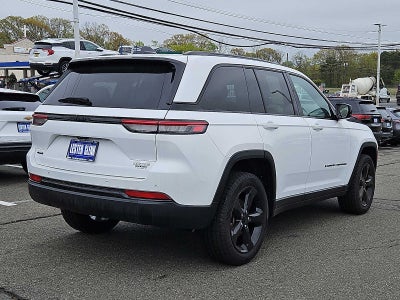 2022 Jeep Grand Cherokee Altitude