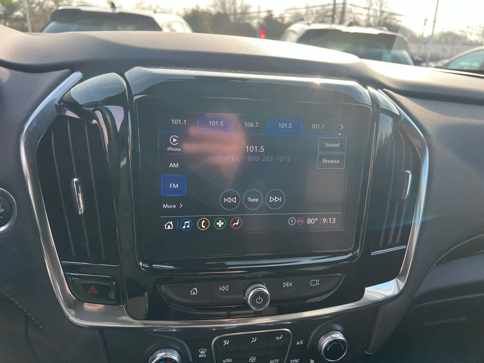 2023 Chevrolet Traverse LT Leather