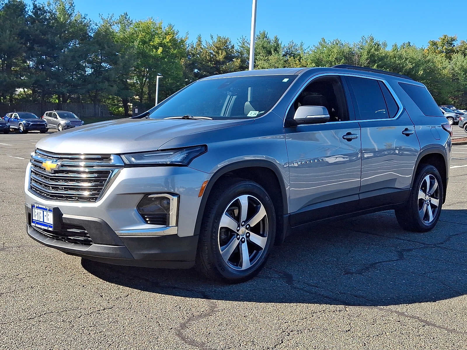 2023 Chevrolet Traverse LT Leather