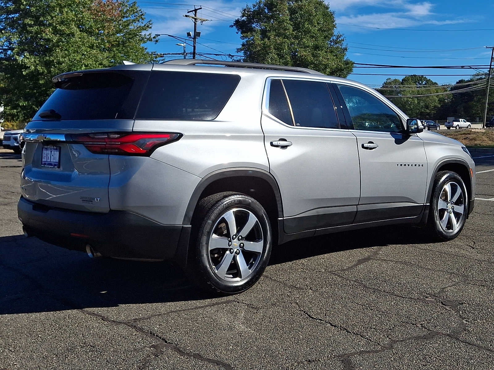2023 Chevrolet Traverse LT Leather