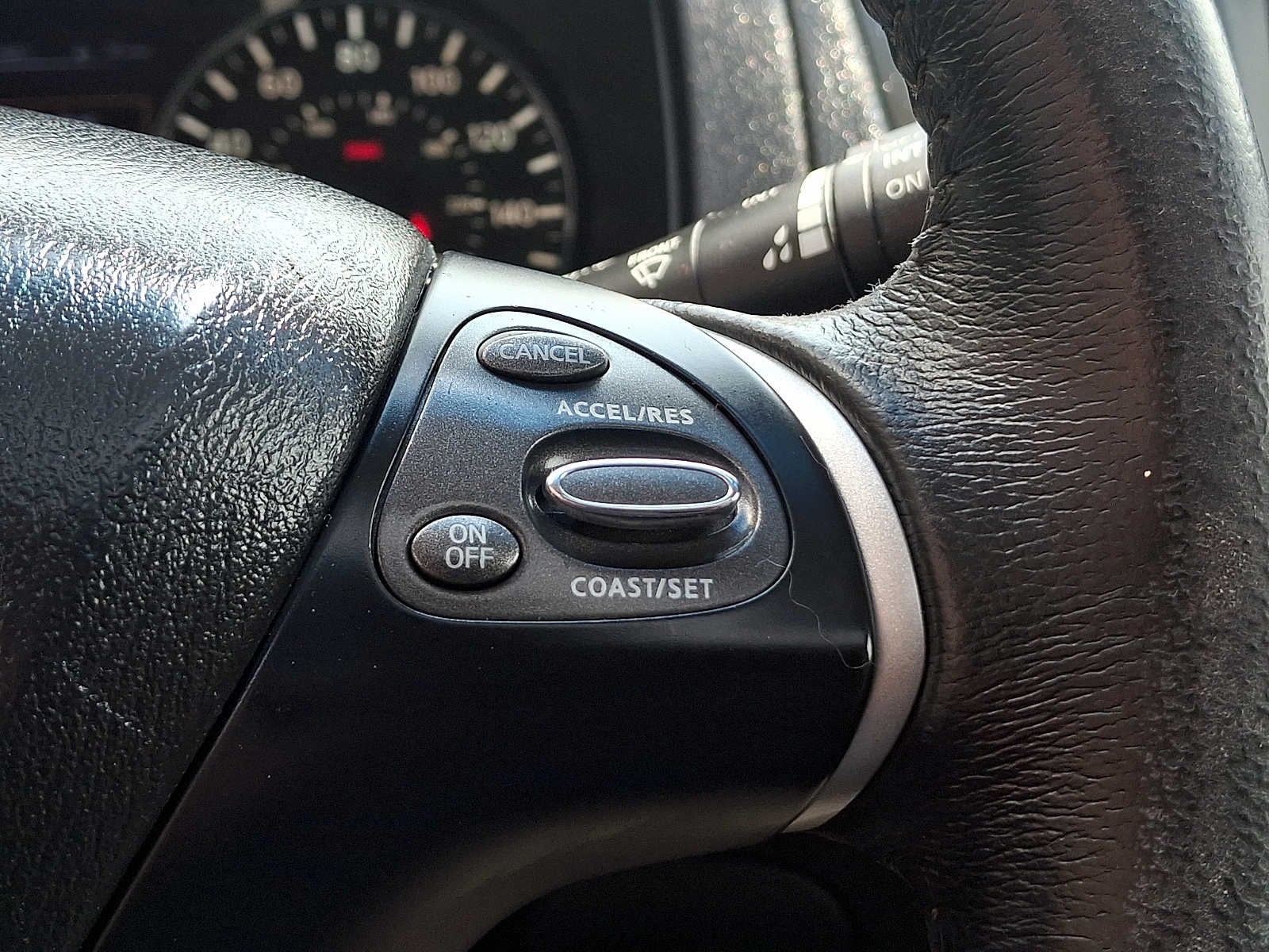 2015 Nissan Pathfinder SL