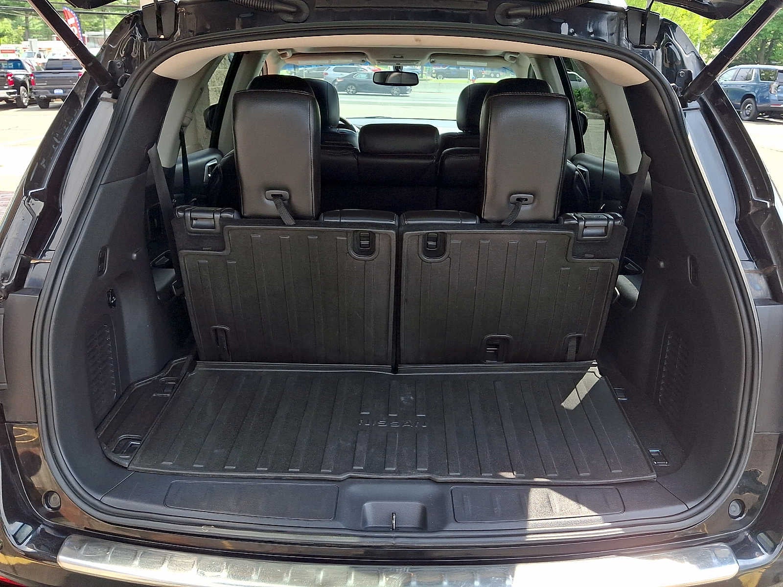 2015 Nissan Pathfinder SL