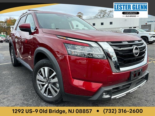 2022 Nissan Pathfinder SL