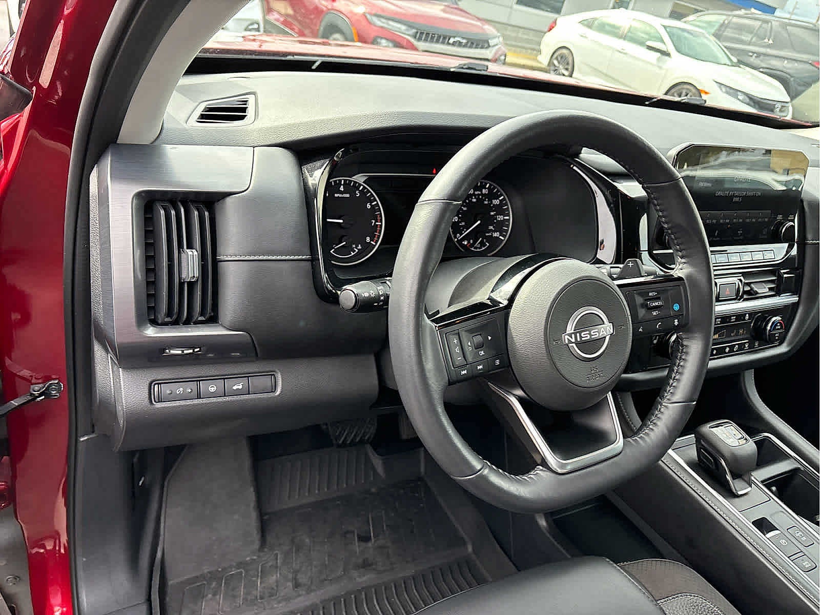 2022 Nissan Pathfinder SL