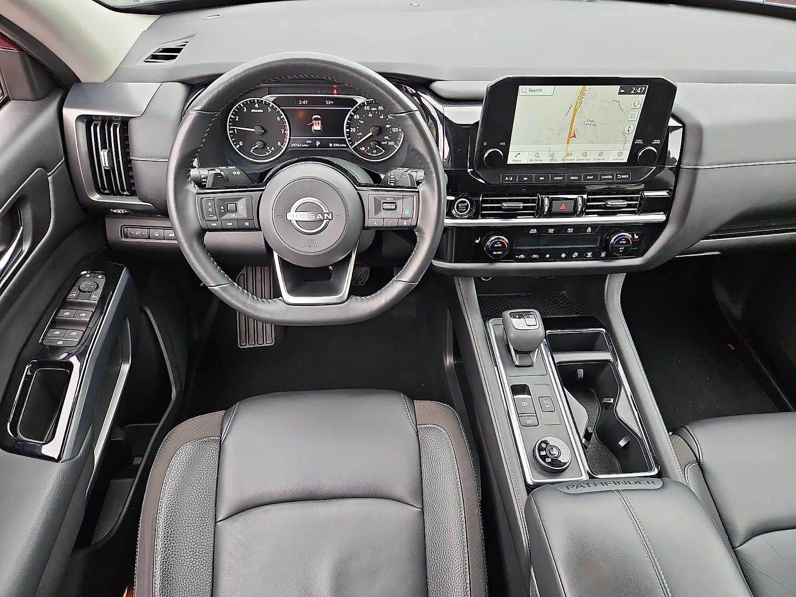 2022 Nissan Pathfinder SL