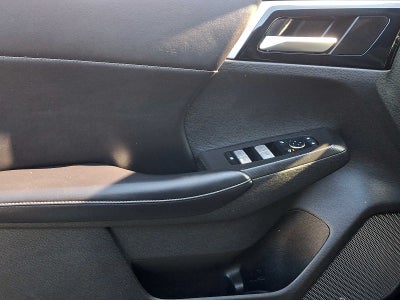 2022 Mitsubishi Outlander Black Edition
