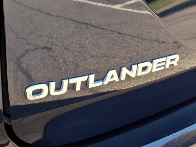 2022 Mitsubishi Outlander Black Edition