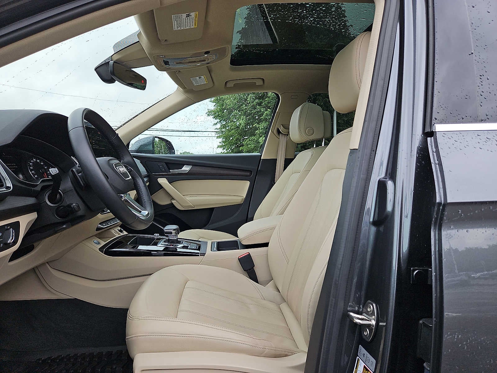 2022 Audi Q5 S line Premium