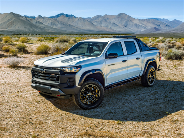 Lester Glenn Chevrolet dealership showroom in Toms River NJ