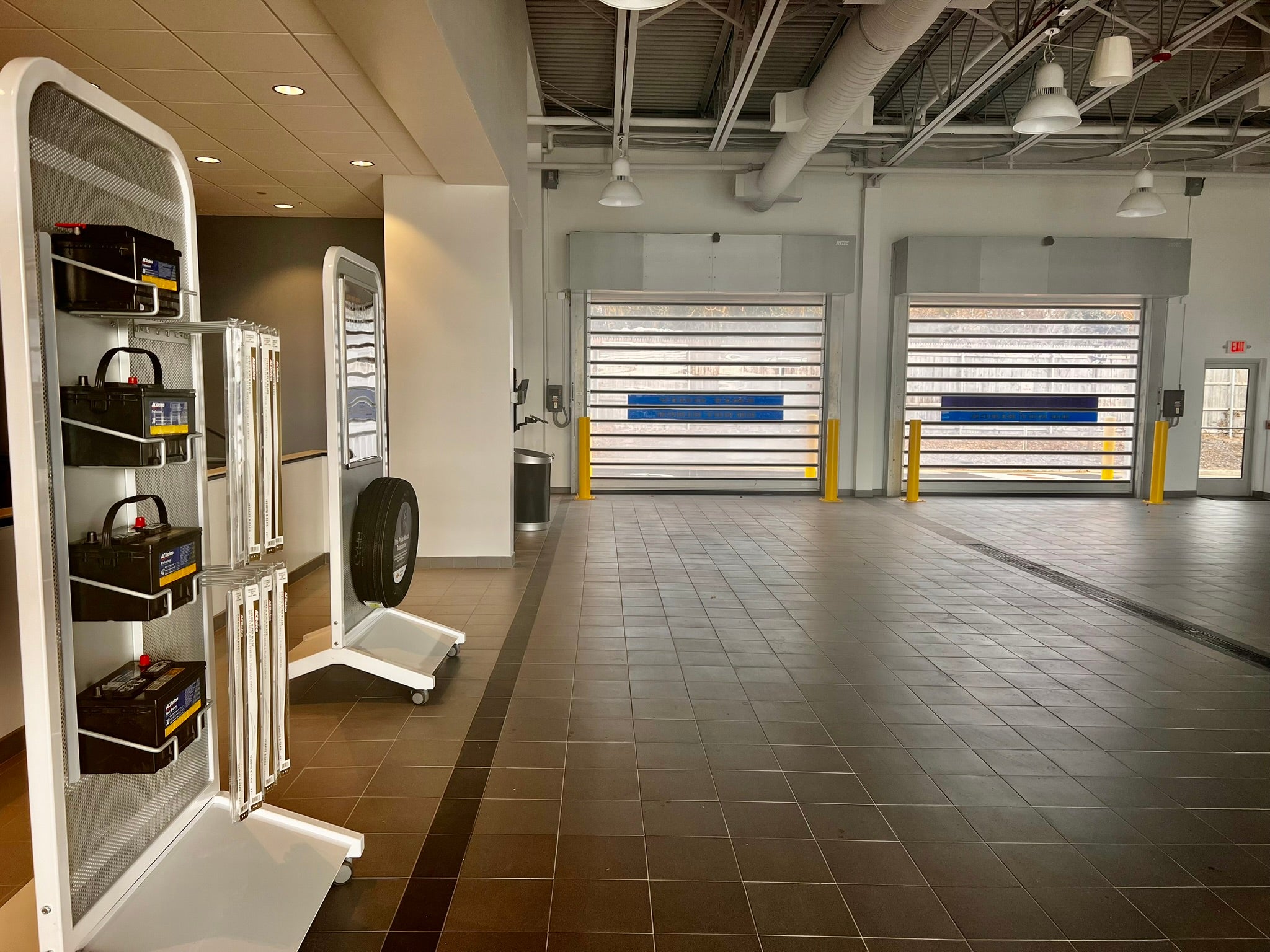 Service Facility Photo 6